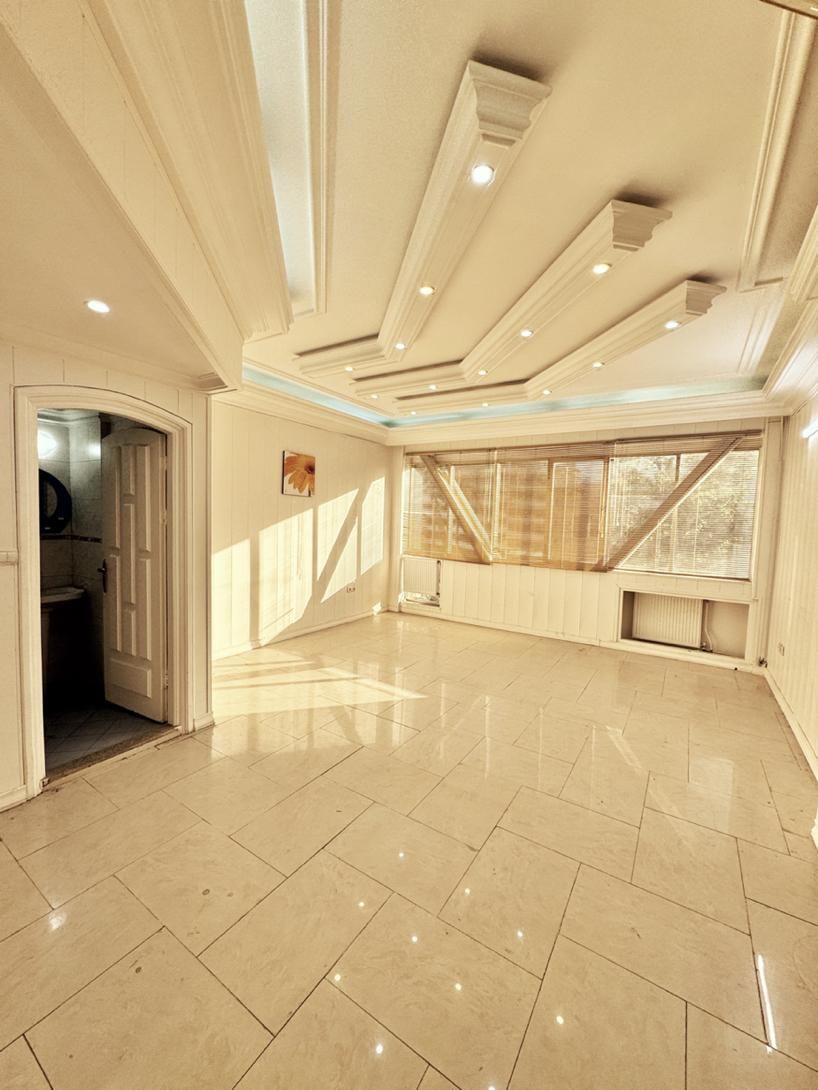 فضای درمانی دلباز و نورگیردر بهترین موقعیت کوهسنگی|اجارهٔ دفتر کار، اتاق اداری، مطب|مشهد, کوه سنگی|دیوار