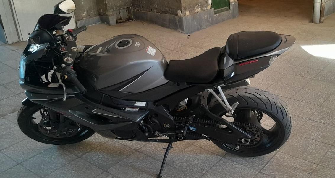 موتورgsxr1000|موتورسیکلت|تهران, افسریه|دیوار