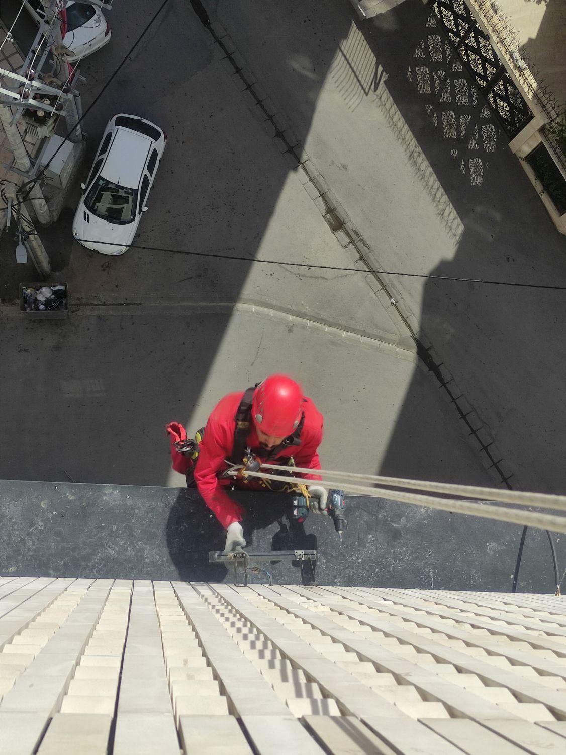 کار در ارتفاع (پیچ ورلپلاک)|خدمات پیشه و مهارت|اراک, |دیوار