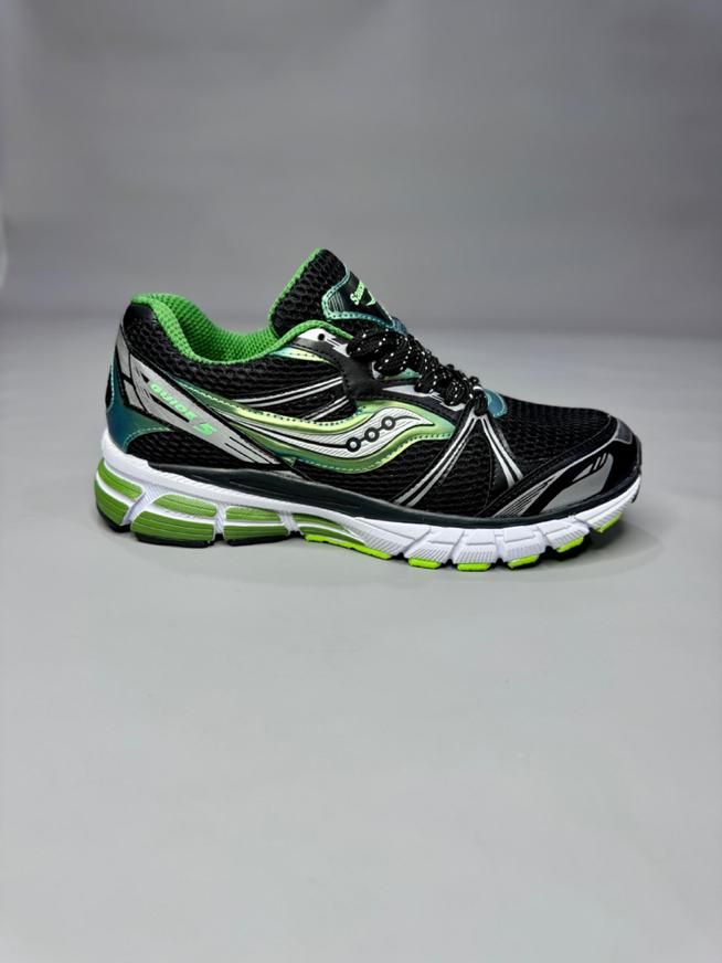 کتونی مردانه مدل ساکنیsaucony رانینگ|کیف، کفش، کمربند|تهران, نعمت‌آباد|دیوار