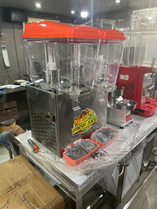 شربت سردکن دو مخزن|کافیشاپ و رستوران|اصفهان, خرم|دیوار