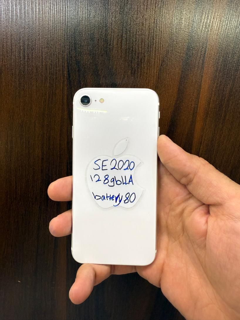 اپل iPhone SE (2020) با حافظهٔ ۱۲۸ گیگابایت|موبایل|تهران, تجریش|دیوار