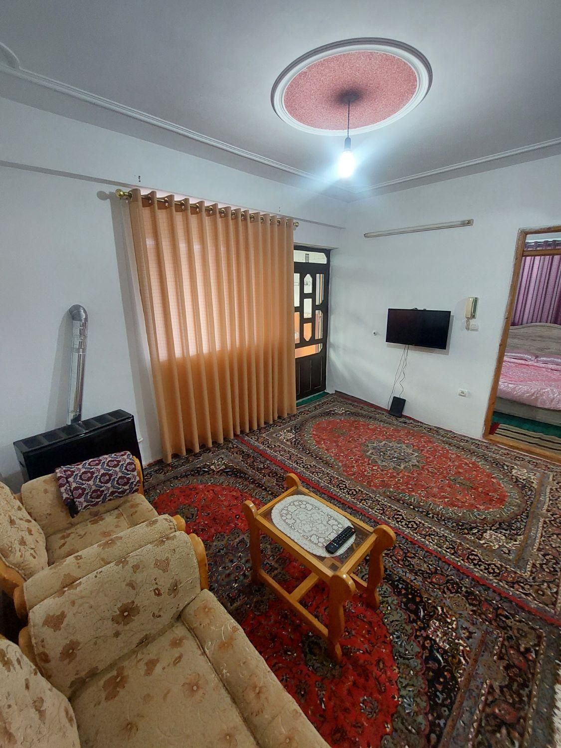 سوییت حیاط دار مجهز و تمیز نزدیک دریا و جنگل|اجارهٔ کوتاهمدت آپارتمان و سوئیت|تنکابن, |دیوار