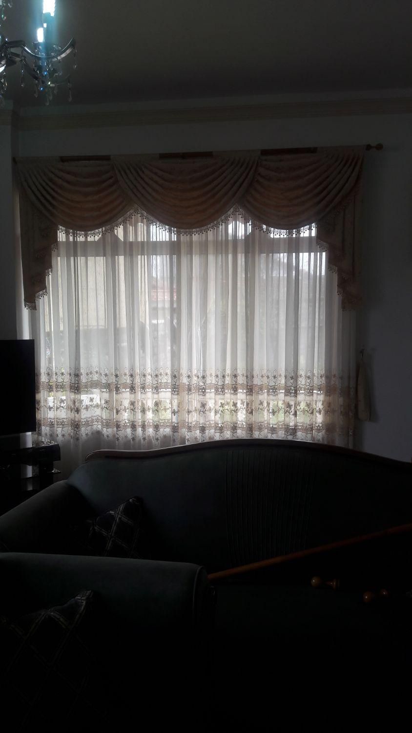 پرده پذیرایی بفروش میرسد|پرده، رانر، رومیزی|رشت, پیرسرا|دیوار