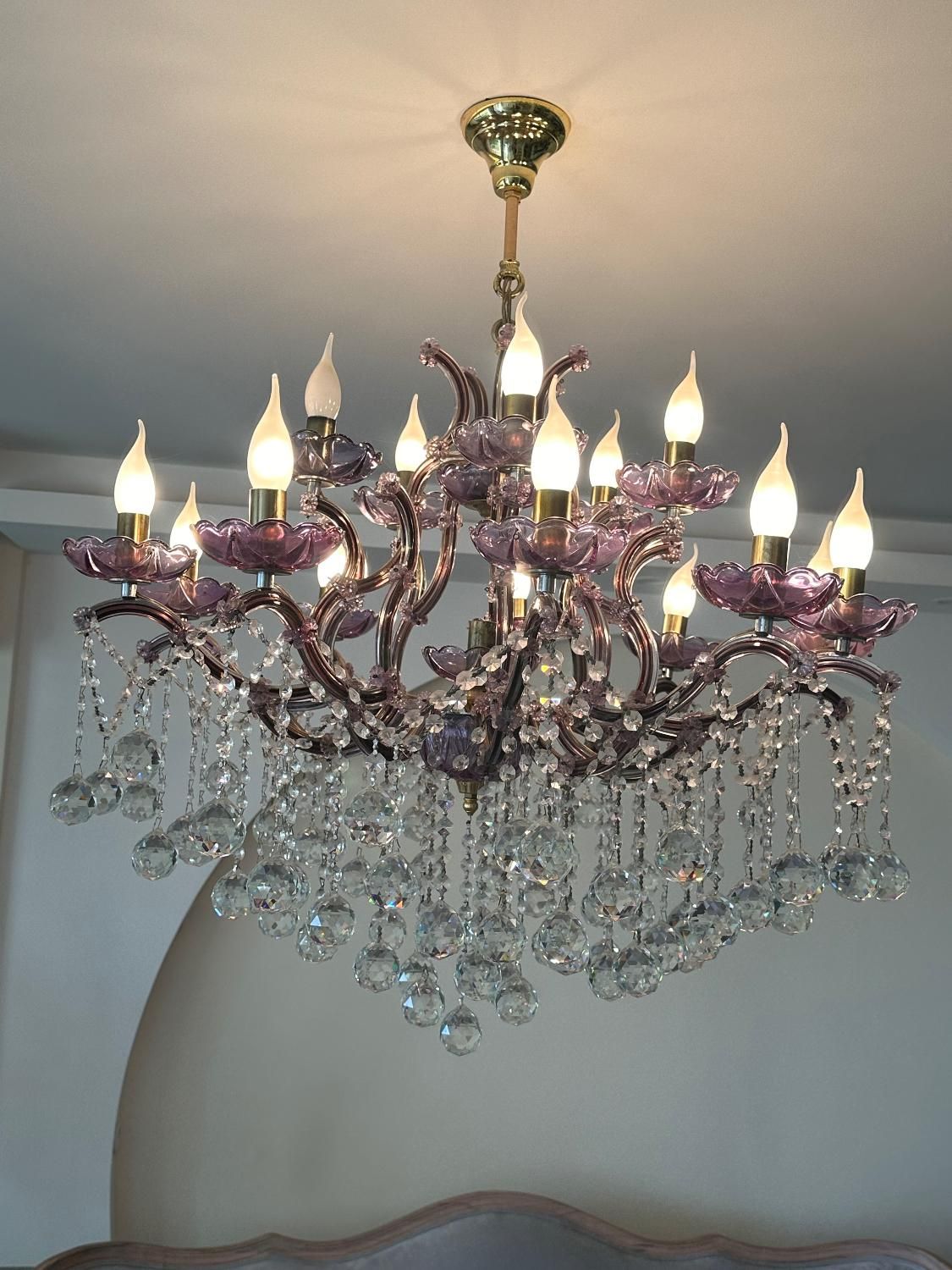 لوستر کریستال بنفش|لوستر و چراغ آویز|اصفهان, جاوان|دیوار