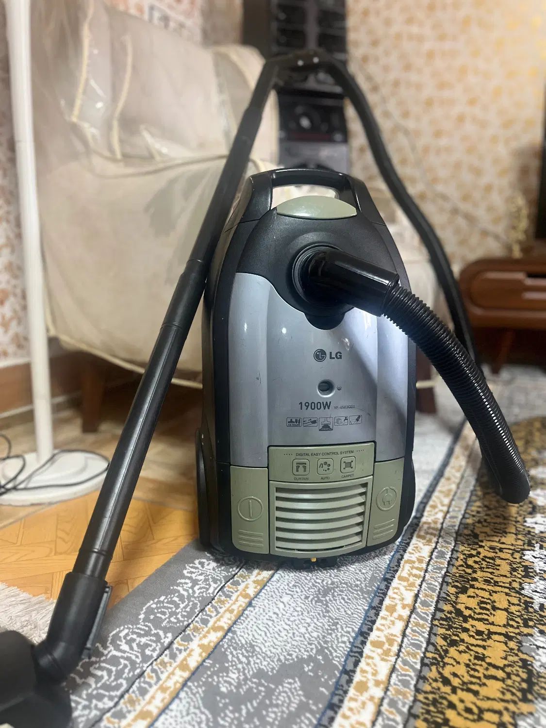جاروبرقی LG|جاروبرقی، جارو شارژی، بخارشو|رشت, معلولین|دیوار