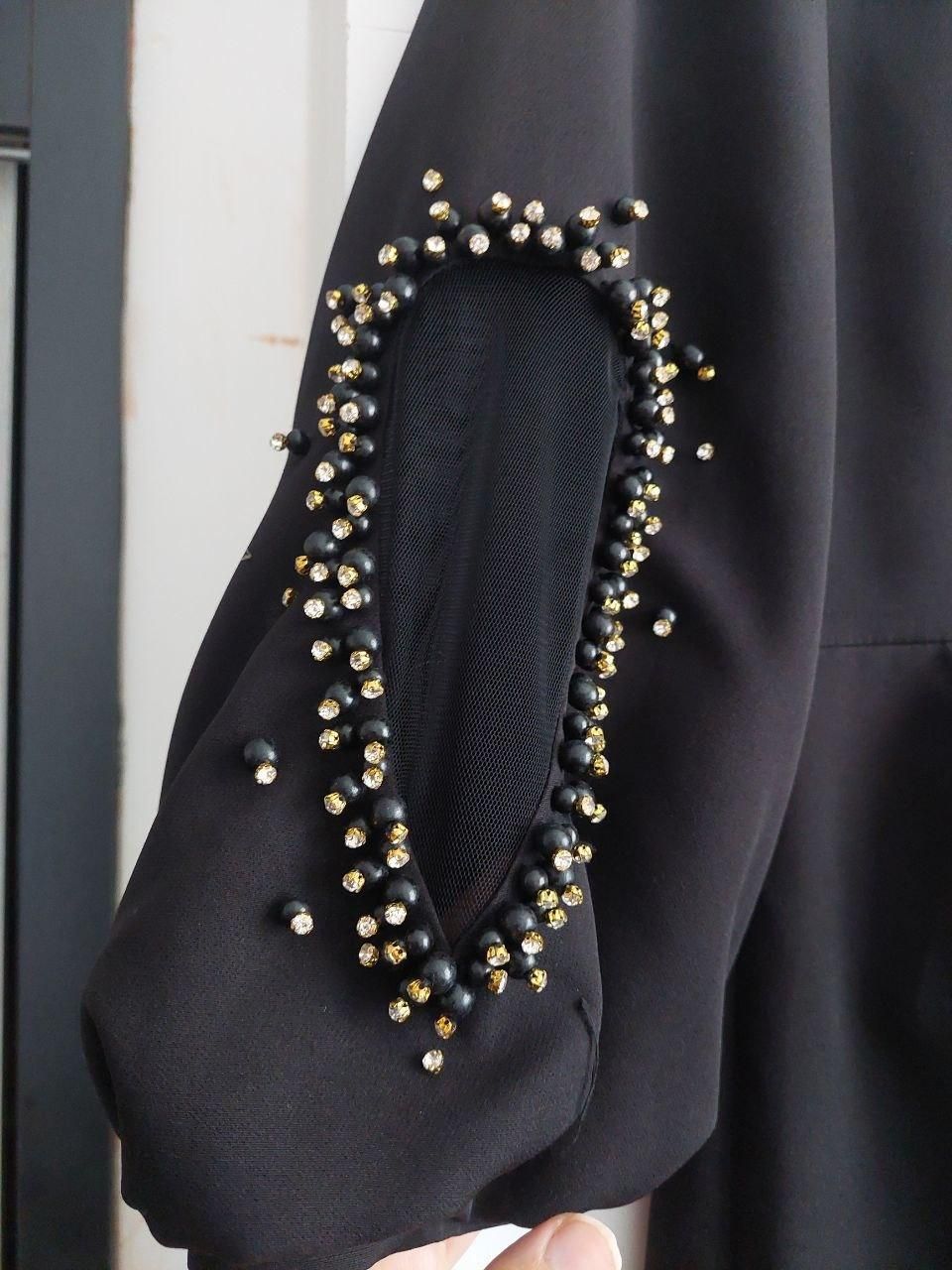 پیراهن مجلسی|لباس|رودهن, |دیوار