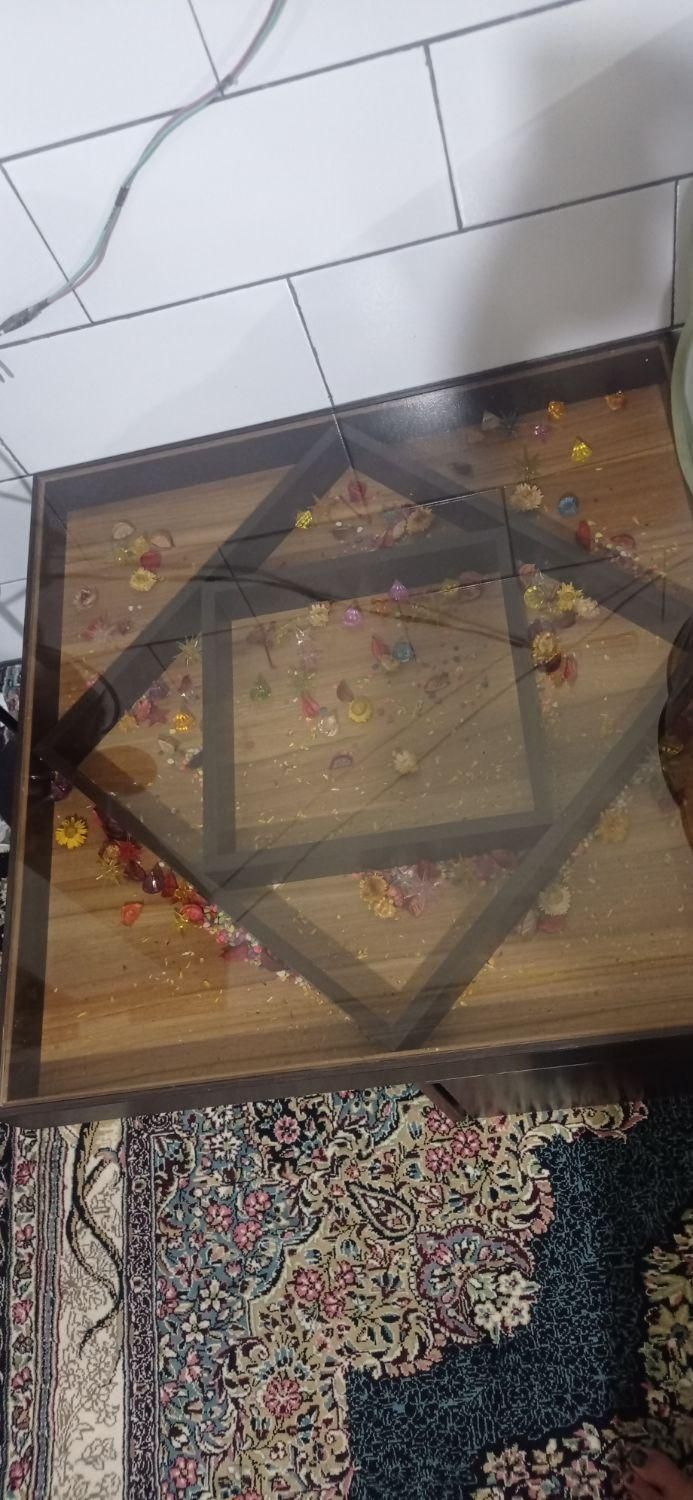 میز جلو مبلی با۴عدد عسلی سالم|مبلمان خانگی و میز عسلی|بافت, |دیوار