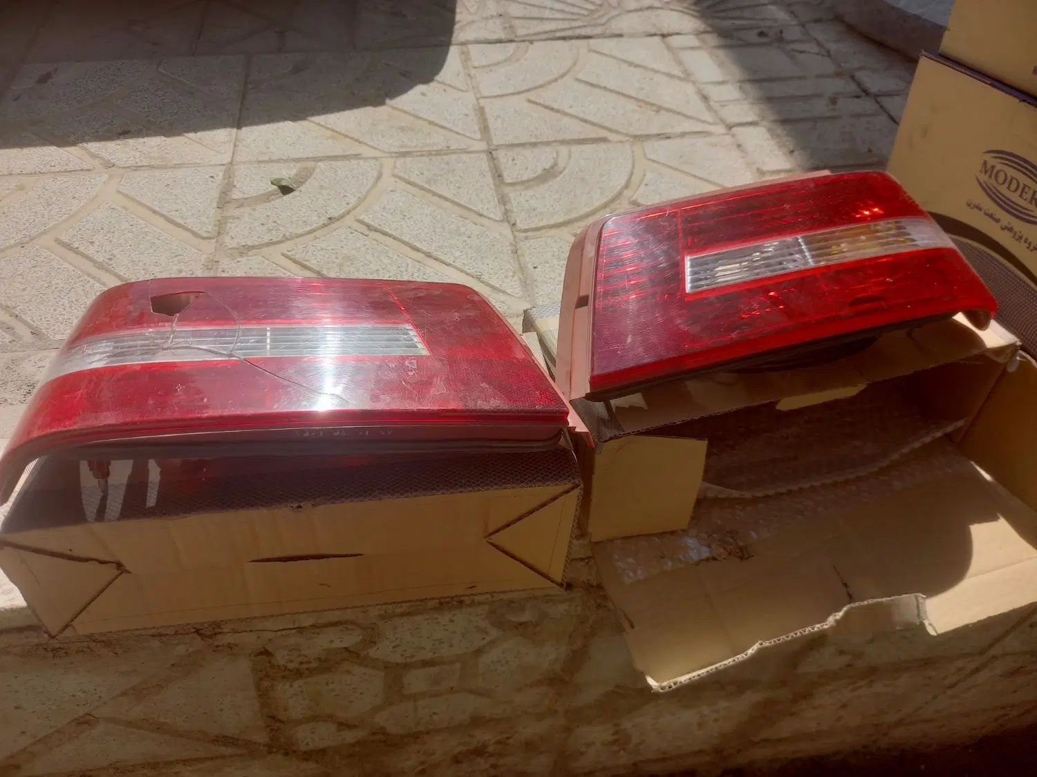 چراغ عقب slx و چراغ موتور دار ۲۰۶ وشیر فرمون|قطعات یدکی و لوازم جانبی|فردیس, شهرک وحدت|دیوار