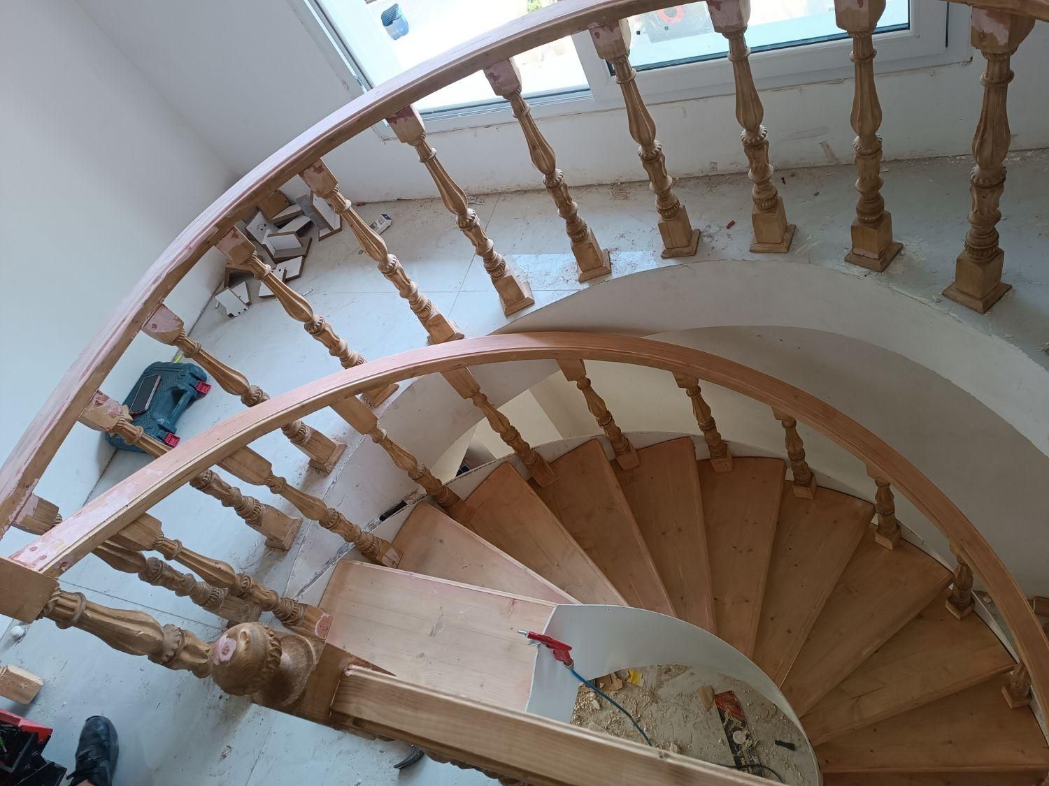 آلاچیق و نجاری و ساخت پله|خدمات پیشه و مهارت|آمل, |دیوار