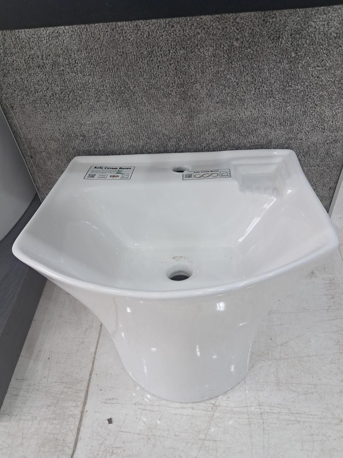 نیم پایه روشویی دیواری ،فروشگاه پیرعلی|لوازم سرویس بهداشتی|کرج, حصارک بالا|دیوار