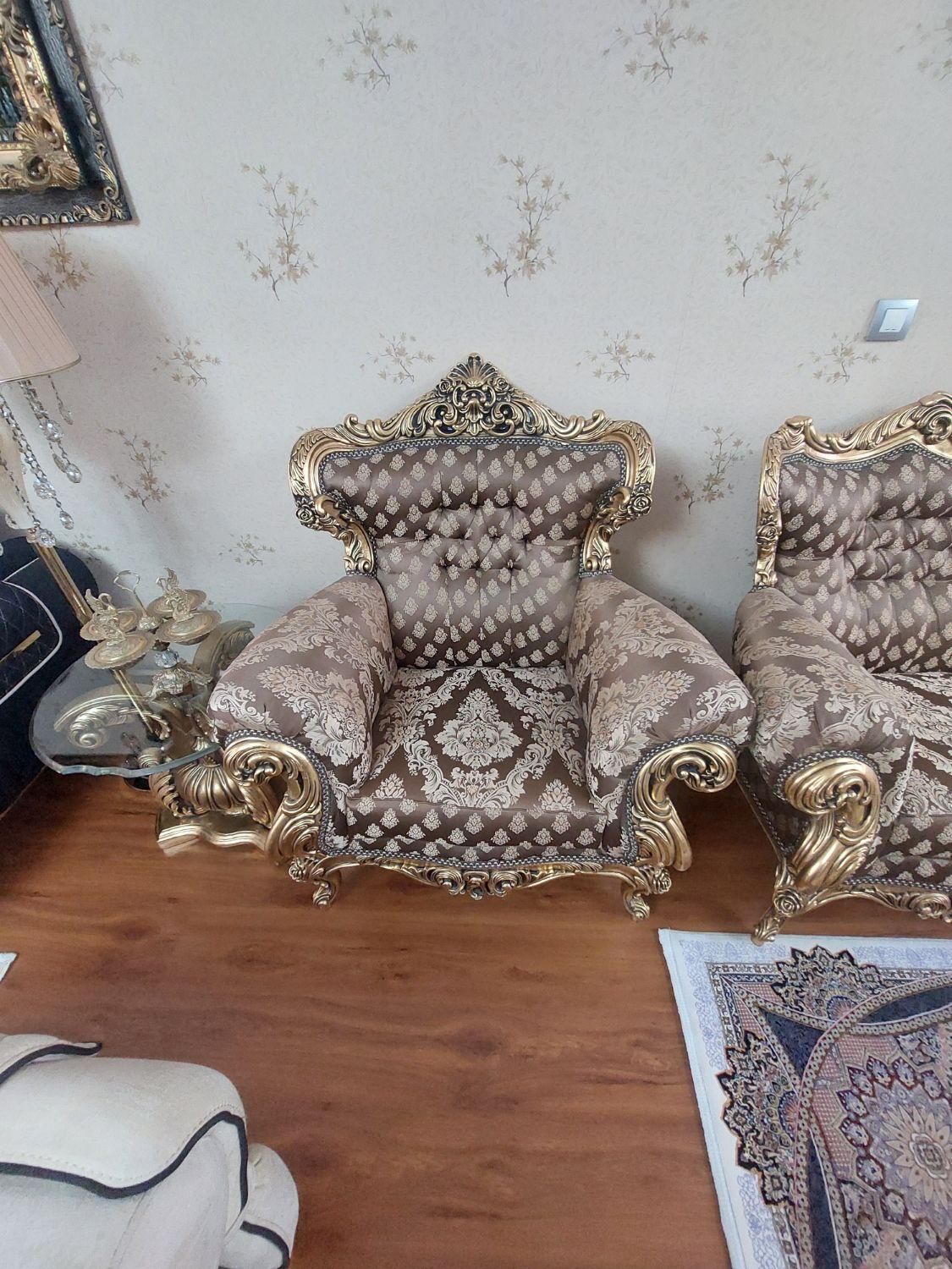 فروش مبلمان سلطنتی|مبلمان خانگی و میز عسلی|هشتگرد, فاز ۱ مهستان|دیوار