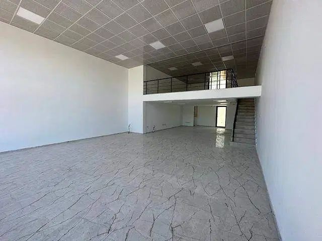 114مترتجاری/براصلی/انواع مشاغل/ تمیز/تابلوخور|اجارهٔ مغازه و غرفه|تهران, نیروی هوایی (پیروزی)|دیوار