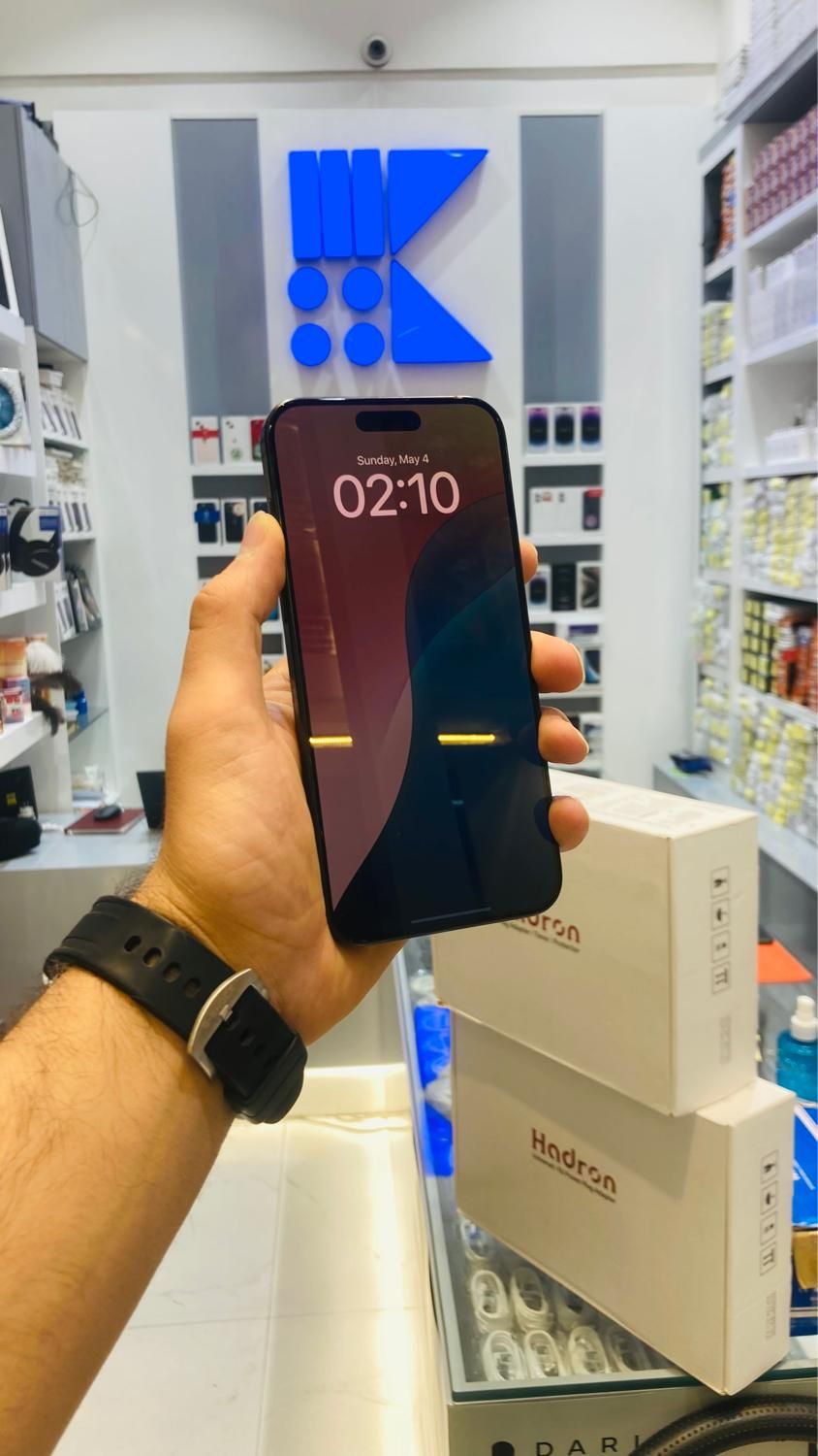 اپل iPhone 15 Pro Max با حافظهٔ ۲۵۶ گیگابایت|موبایل|تهران, صادقیه|دیوار