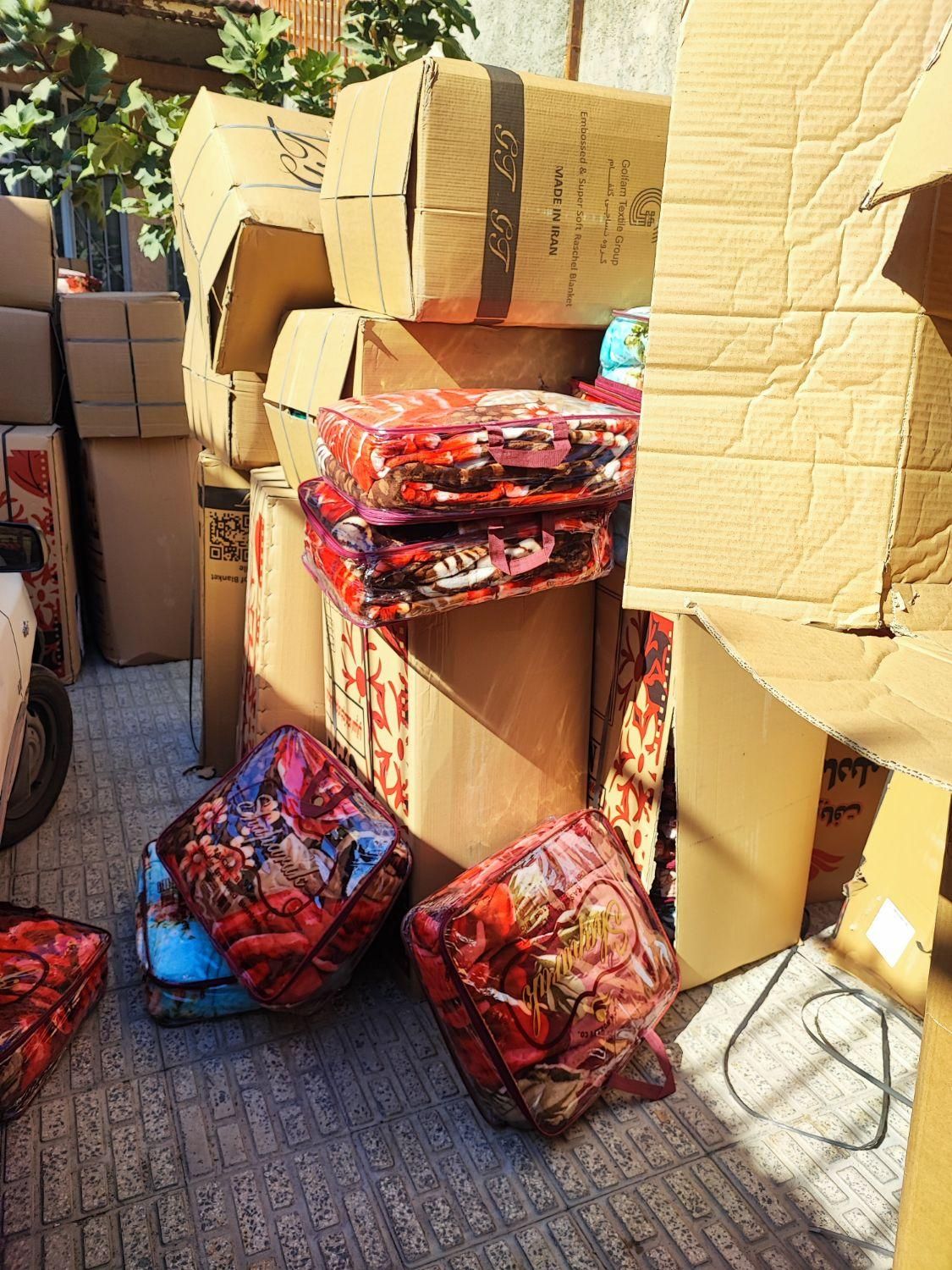 فروش عمده پتو دونفره برای اطلاع قیمت تماس بگیرید|رختخواب، بالش، پتو|کرمانشاه, |دیوار