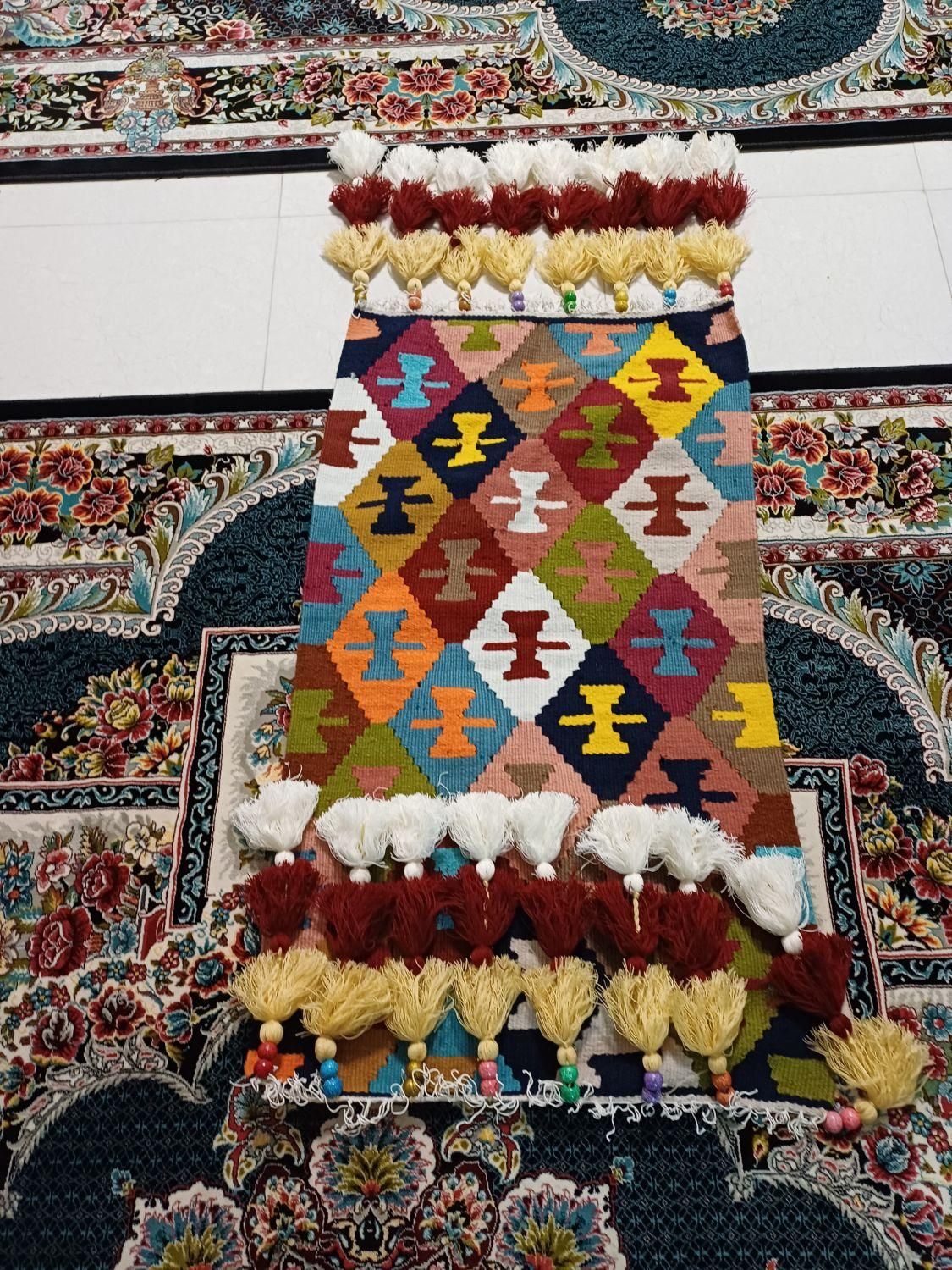 جل اسب|اسب و تجهیزات اسبسواری|قدس, شهرقدس|دیوار