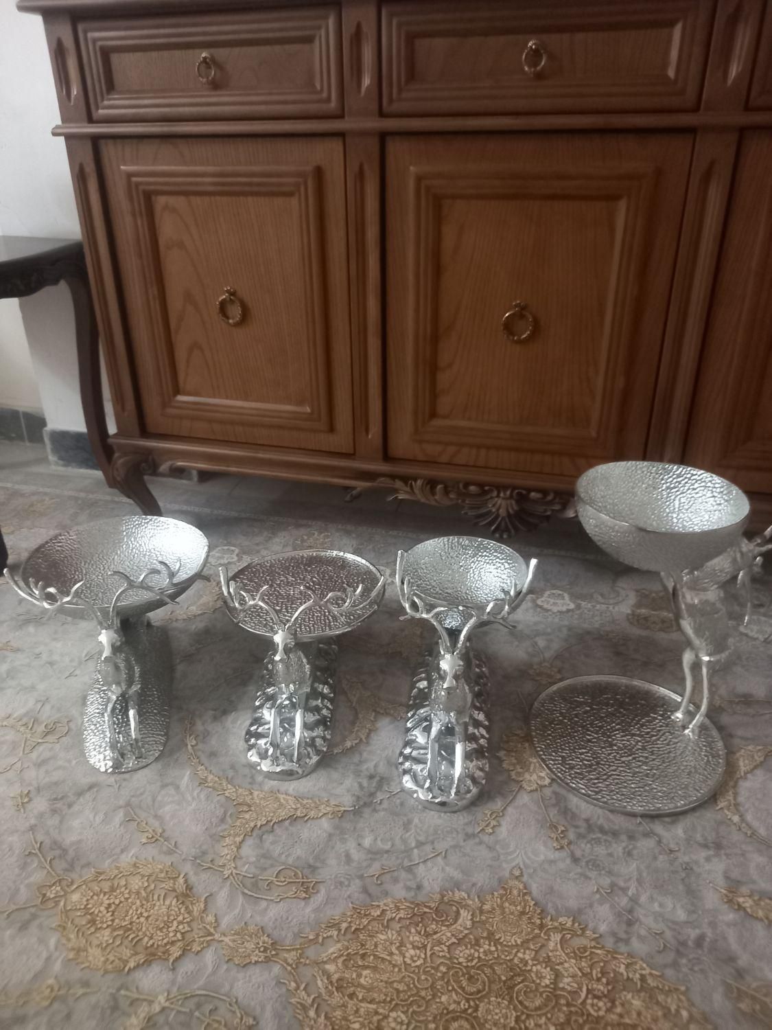 سرویس پذیرایی طرح گوزن 4 تیکه|ظروف سرو و پذیرایی|گلستان (تهران), |دیوار