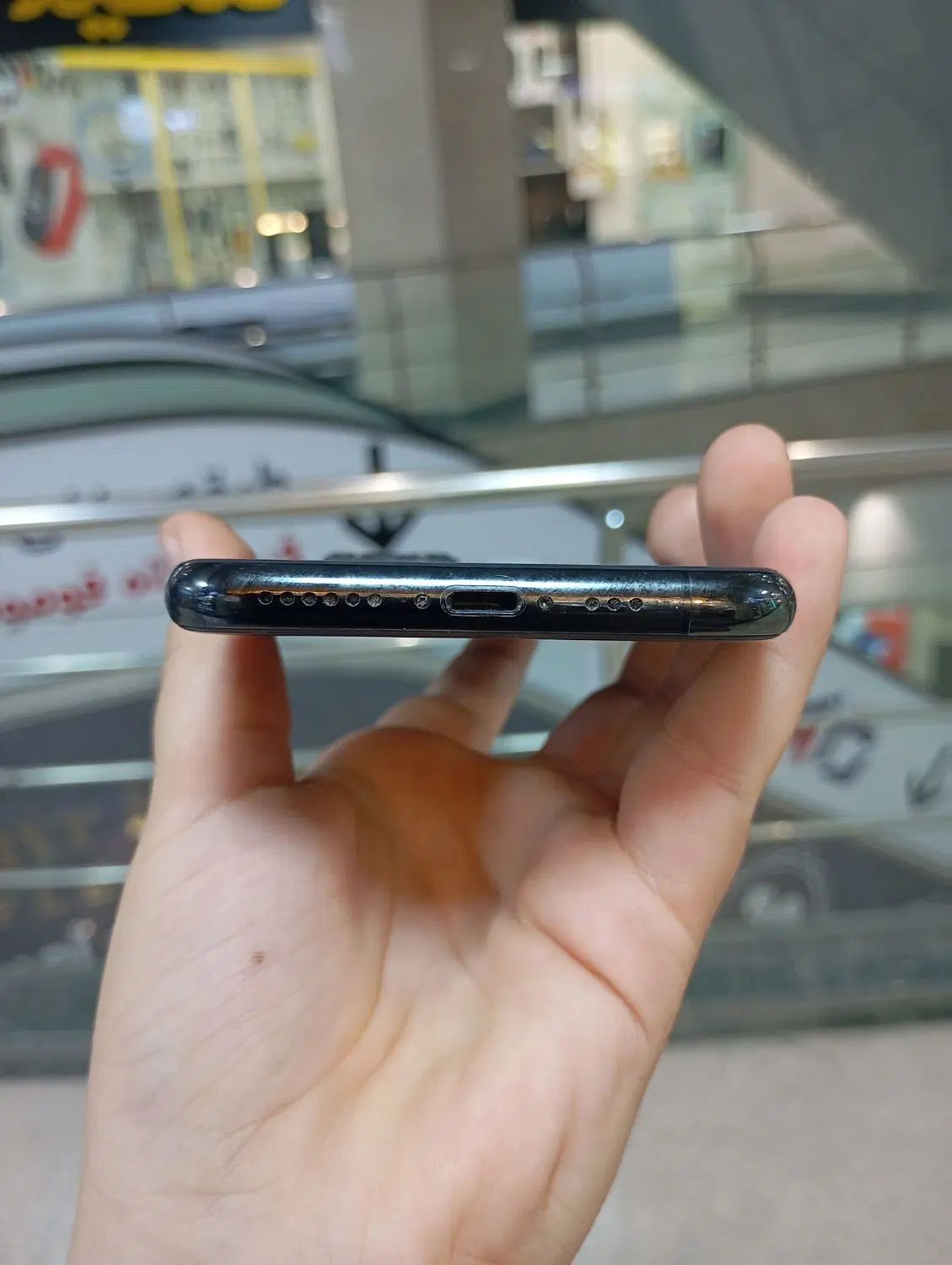 iphone 11 pro تمیز بدون خط و خش|موبایل|مشهد, عامل|دیوار