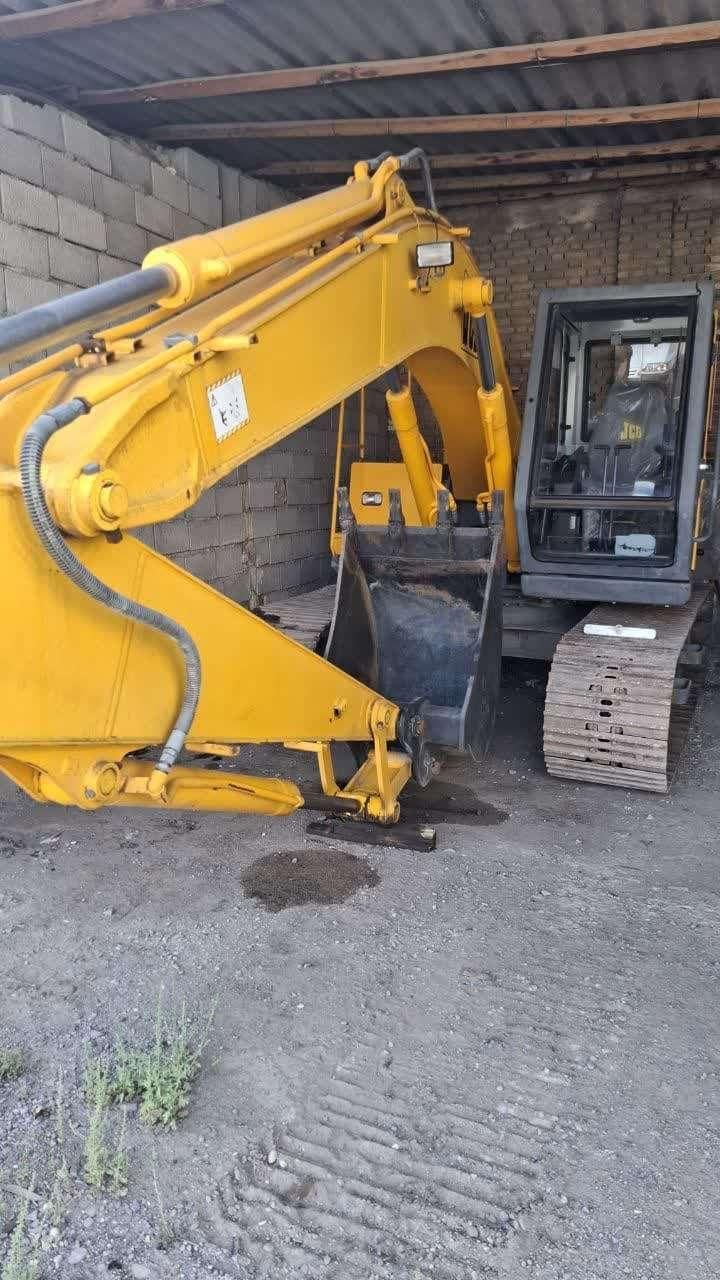بیل زنجیری jcb اصل انگلستان صفر کیلومتر|خودرو سنگین|تبریز, |دیوار