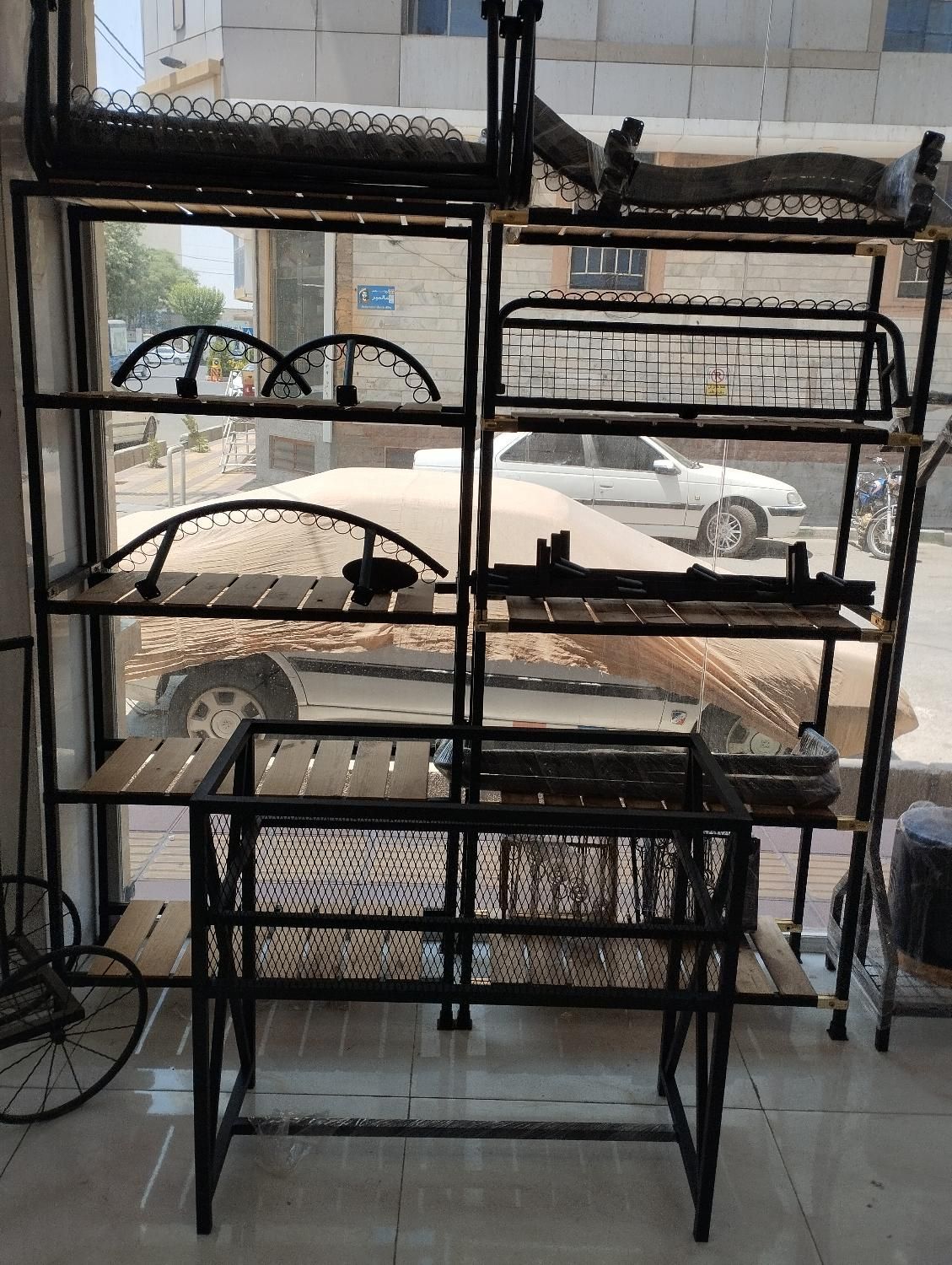 طراحی دکور قفسههای کف ام دی اف|فروشگاه و مغازه|ری, صالحآباد شرقی|دیوار