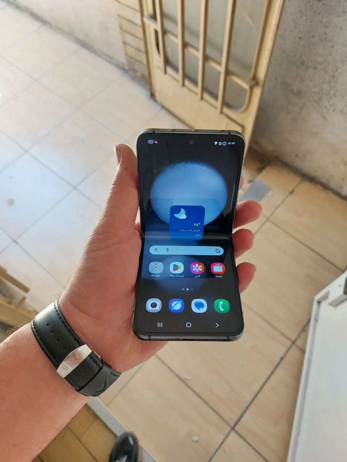 Galaxy z flip 5 256g|موبایل|اصفهان, احمدآباد|دیوار
