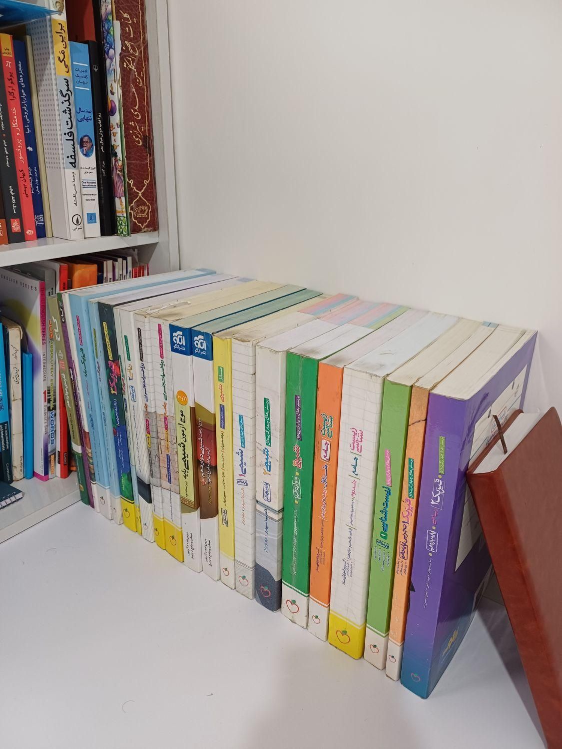 کتاب کنکور تجربی خیلی سبز و گاج و نشر الگو|کتاب و مجله آموزشی|رشت, کوی غلام نیا|دیوار