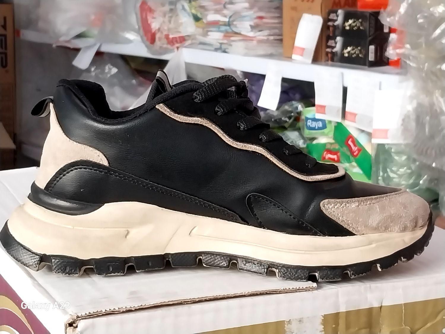فروش کتانی NIKE|کیف، کفش، کمربند|تهران, طوس|دیوار