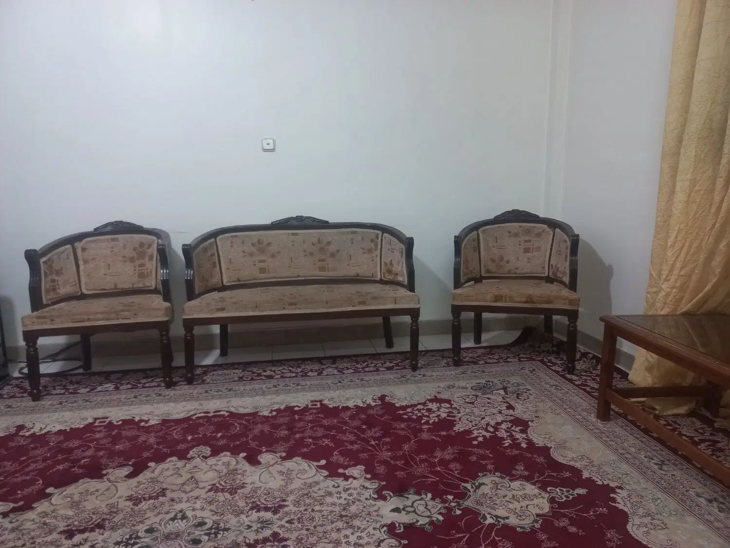 مبلمان هشت نفره|مبلمان خانگی و میز عسلی|تهران, سبلان (لشگر)|دیوار