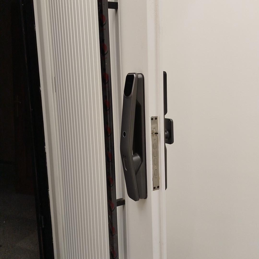 نصاب قفل و دستگیره هوشمند دیجیتال نصب|خدمات پیشه و مهارت|تهران, پونک|دیوار