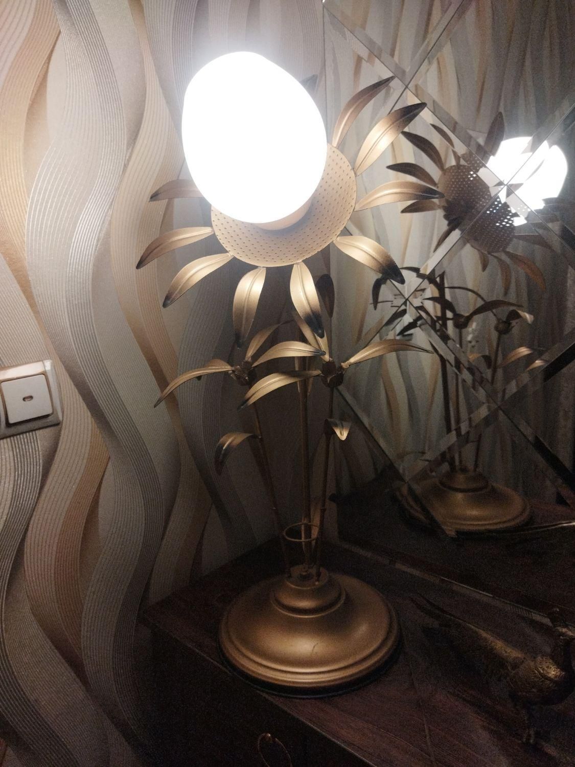 آباژور|چراغ خواب و آباژور|فردیس, منظریه|دیوار