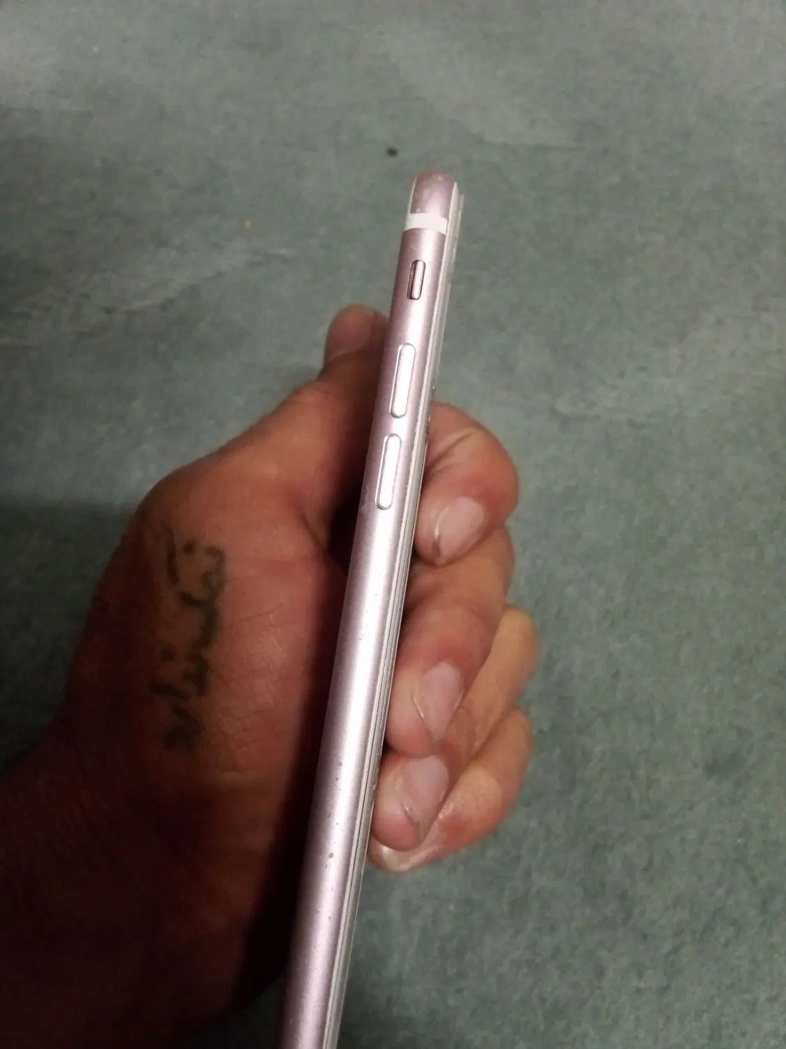 اپل iPhone 7 با حافظهٔ ۱۲۸ گیگابایت|موبایل|مشهد, آزادشهر|دیوار