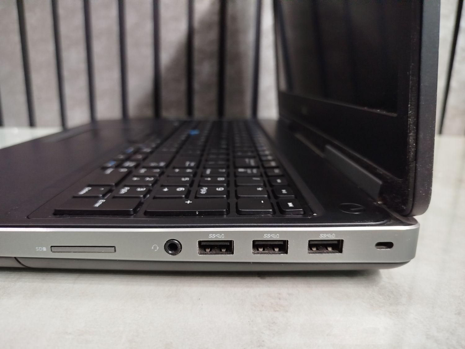 لپ تاپ حرفه ای  Dell 7520|رایانه همراه|اصفهان, بیدآباد|دیوار