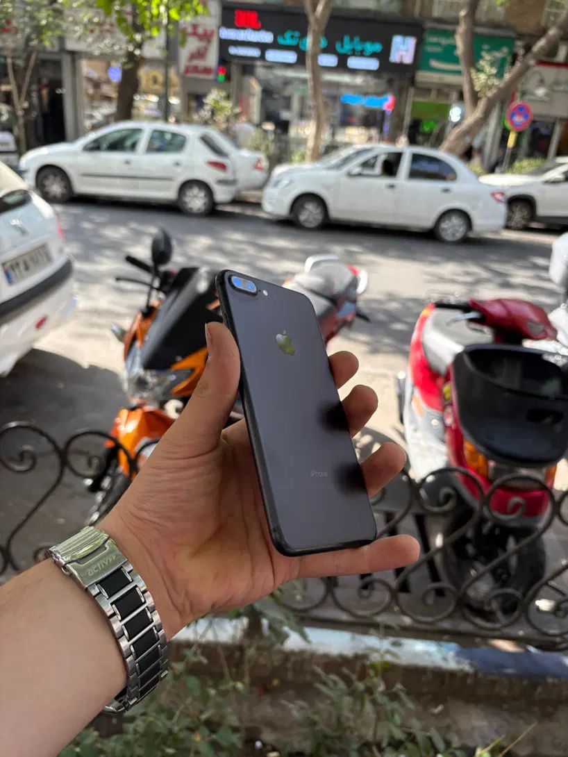 اپل iPhone 7 Plus با حافظهٔ ۱۲۸ گیگابایت|موبایل|تبریز, |دیوار
