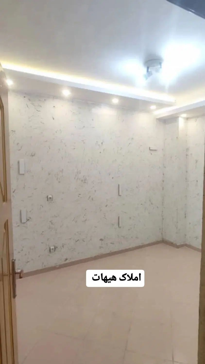 فروش واحد تجاری معلم۷۰متری(املاک هیهات)|فروش دفتر کار، اتاق اداری، مطب|بیرجند, |دیوار