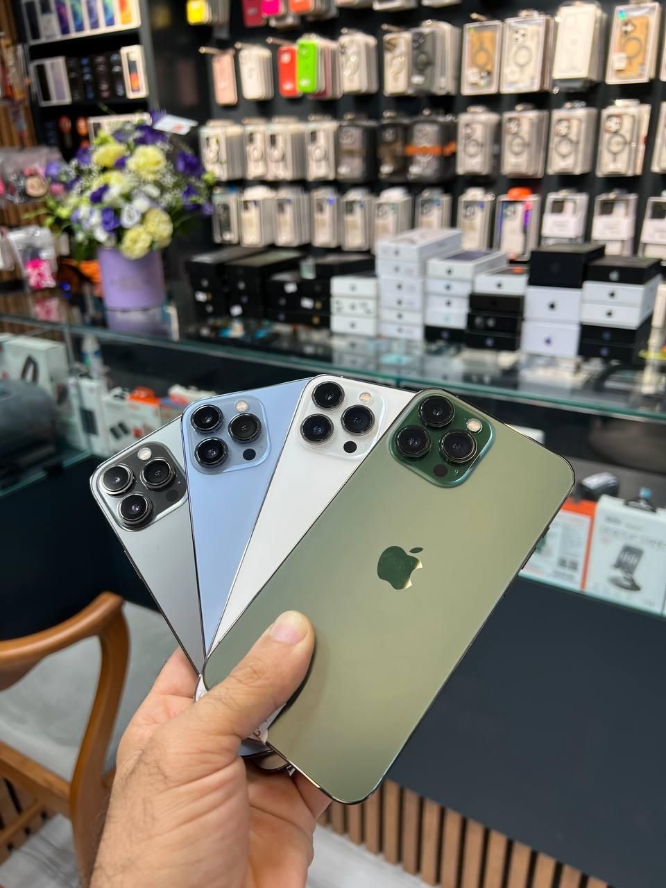اپل iPhone 13 Pro Max با حافظهٔ ۱ ترابایت|موبایل|رشت, خواهر امام|دیوار