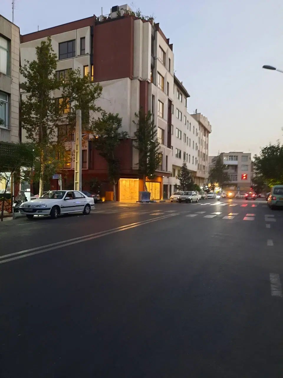 رهن و اجاره مغازه دو نبش با جای پارک ماشین|اجارهٔ مغازه و غرفه|تهران, نیروی هوایی (پیروزی)|دیوار