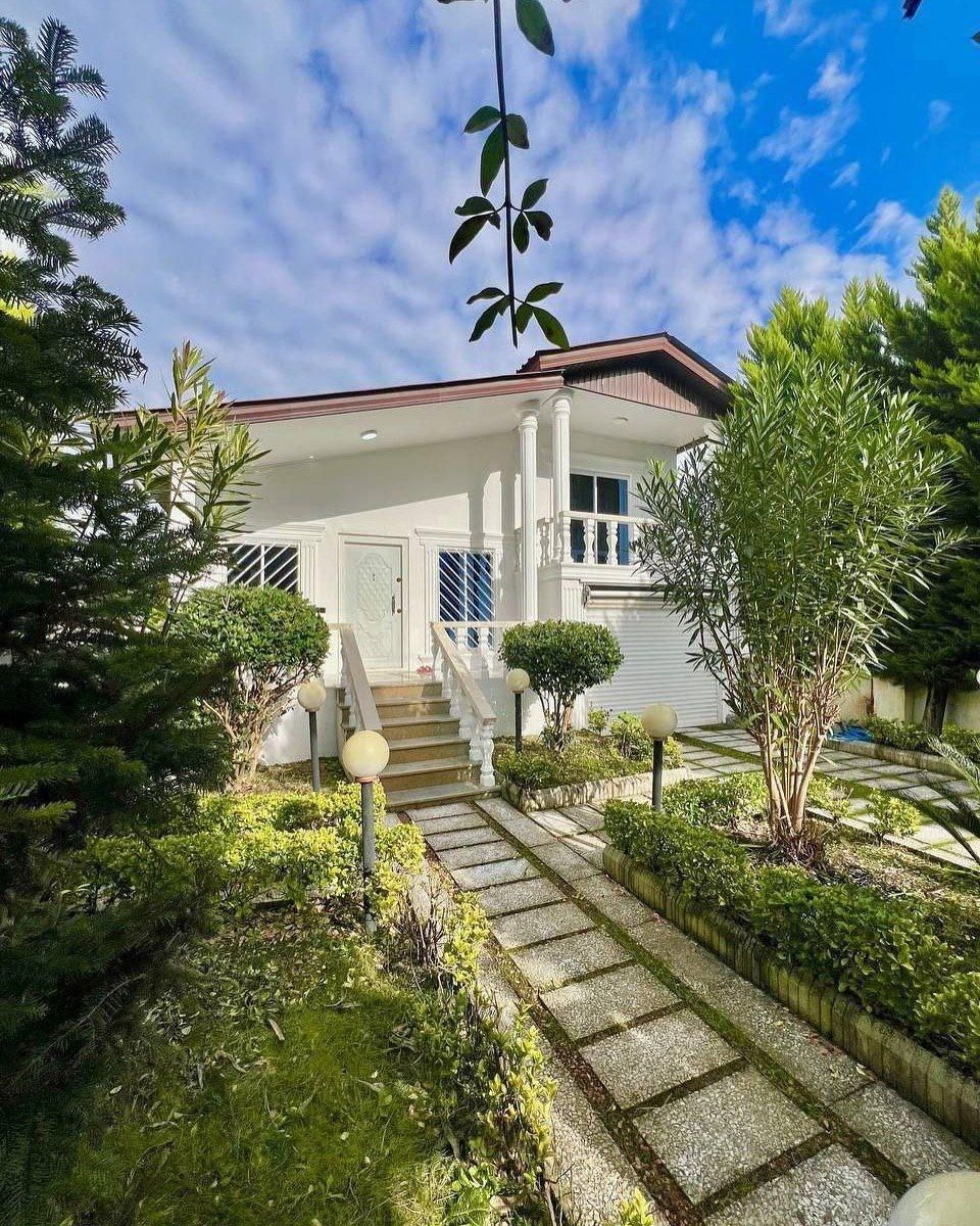 نیم پیلوت مشجر/عروس منطقه/مدارک کامل/فوری|فروش خانه و ویلا|کلاچای, |دیوار