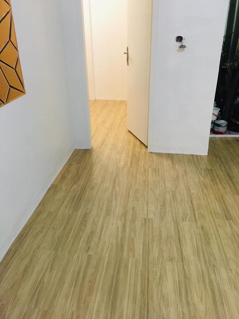 پخش کفپوش pvc تایلی و لمینت چوبی ماربل|خدمات پیشه و مهارت|تهران, گلستان (شهرک راه آهن)|دیوار