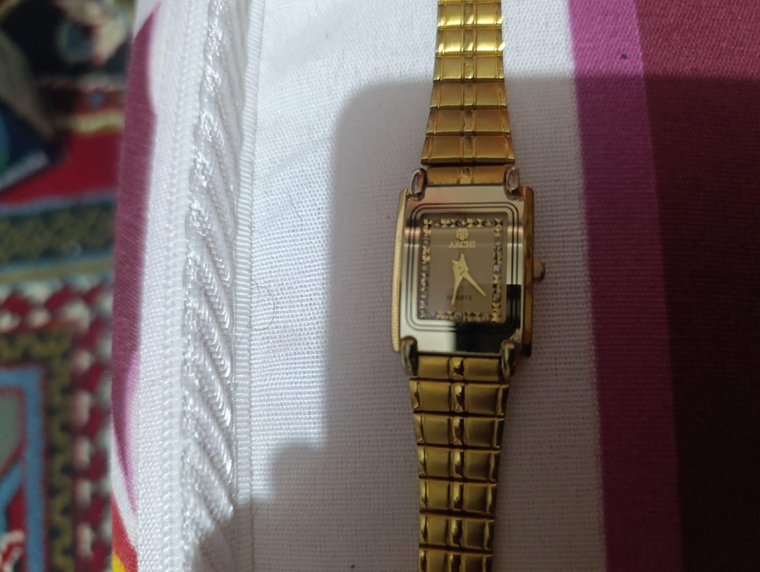 ساعت زنانه آرچی سوئیس اصل آب طلا  ثابت توافقی فوری|ساعت|بندرعباس, |دیوار