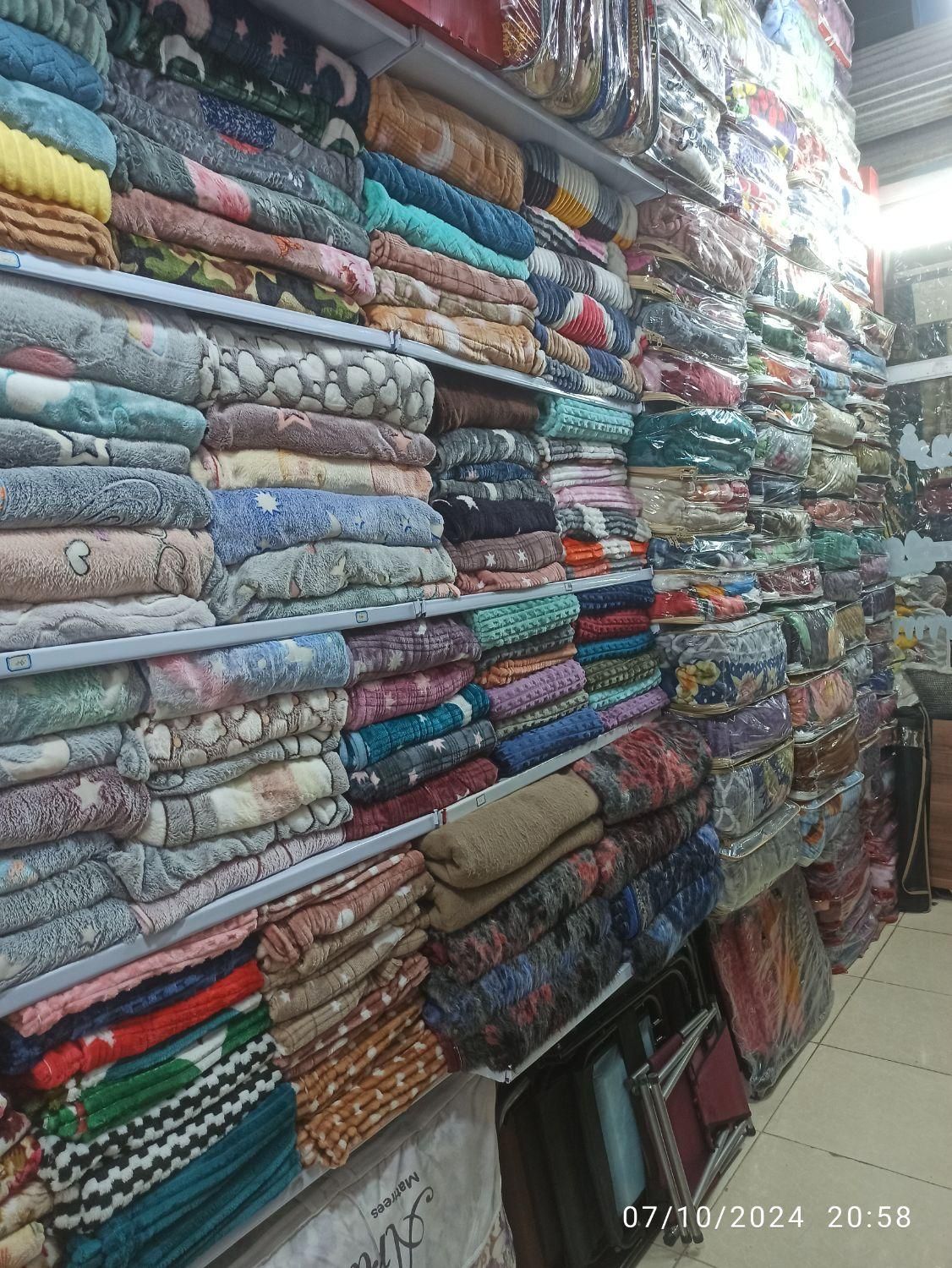 تولیدی وفروشگاه تشک پتو بالش جویبار خیابان توحید|رختخواب، بالش، پتو|کازرون, |دیوار