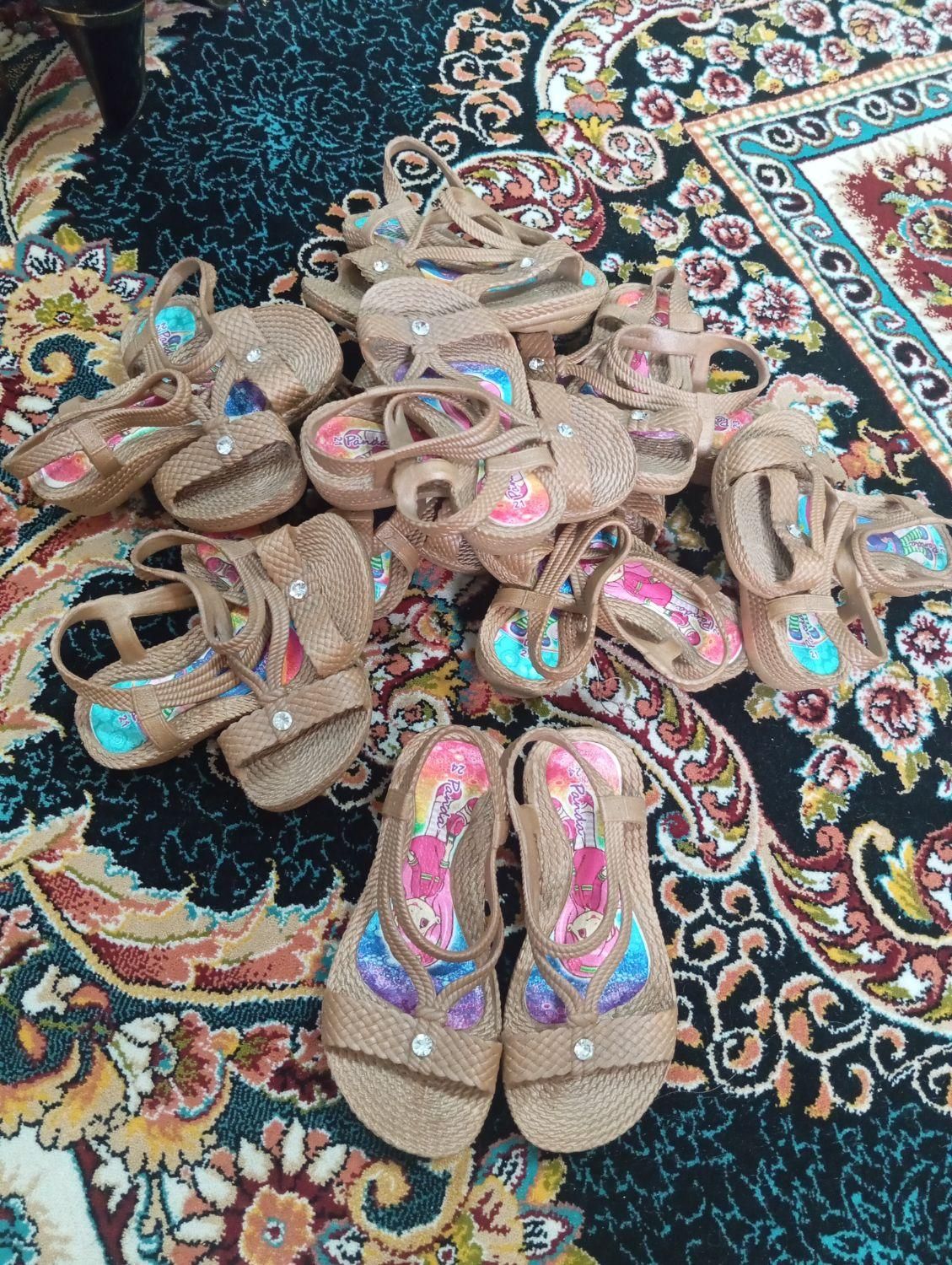 دمپایی بچگانه|کفش و لباس بچه|فومن, |دیوار