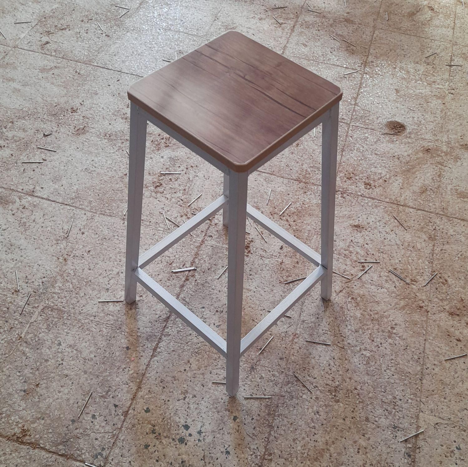 چهارپایه درتمام ابعاد|صندلی و نیمکت|مشهد, گلبرگ شمالی|دیوار