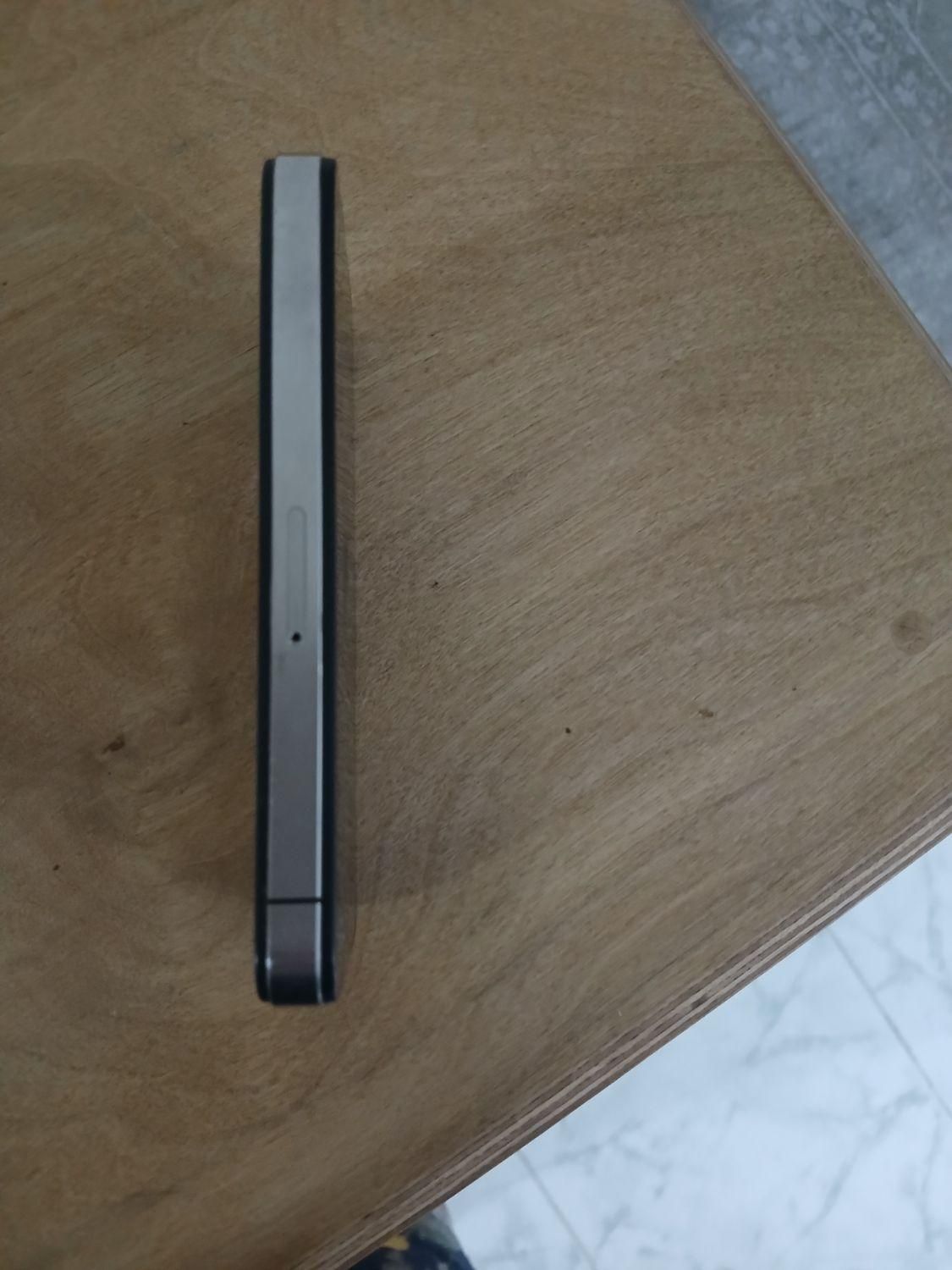 اپل iPhone 4 با حافظهٔ ۳۲ گیگابایت|موبایل|تهران, طرشت|دیوار