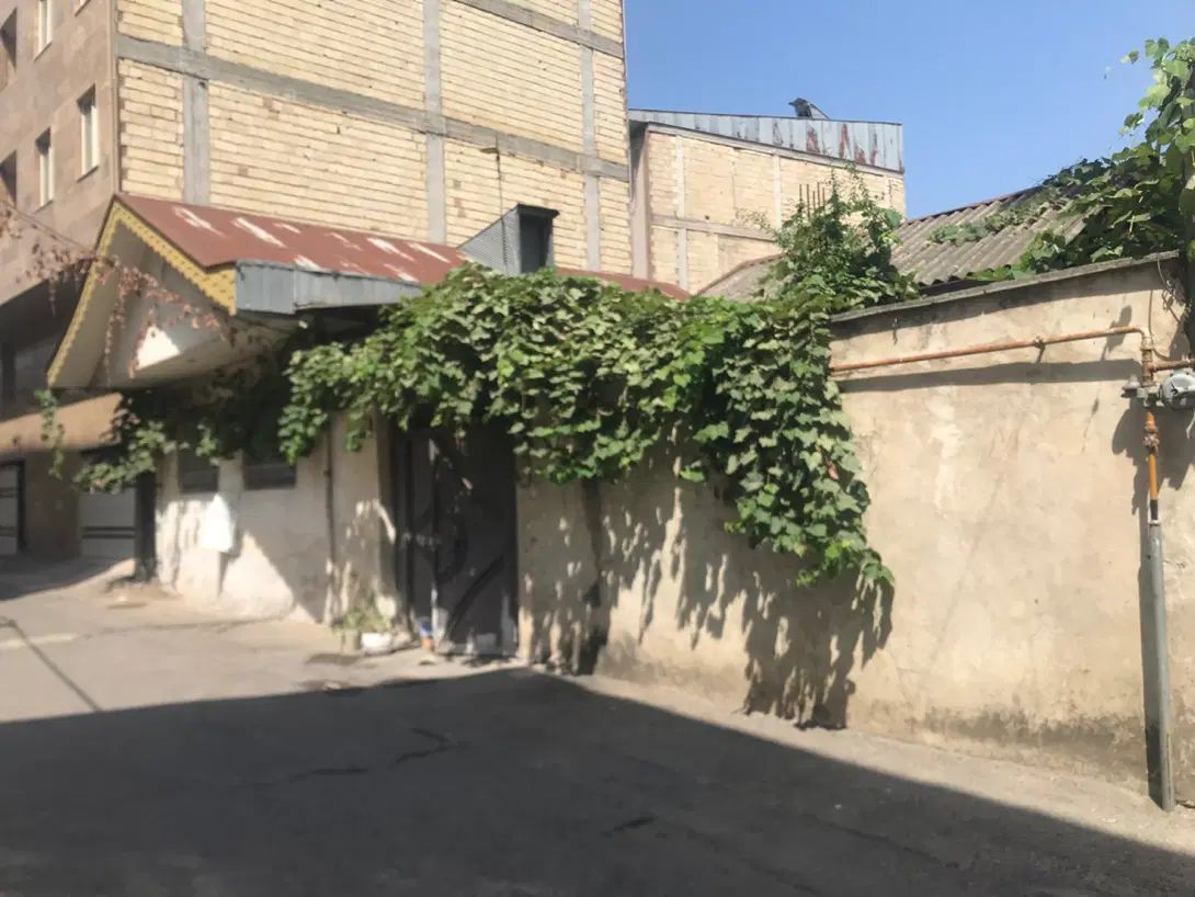 اجاره خانه ویلایی۵۰قدمی بلواراصلی(بخسازی جهاد)|اجارهٔ خانه و ویلا|رشت, یخسازی|دیوار