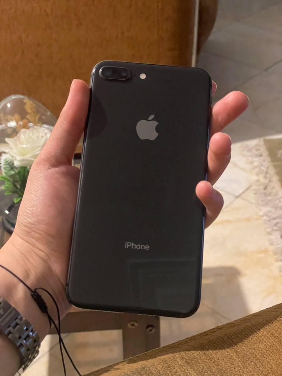 اپل iPhone 8 Plus LL/A با حافظهٔ ۶۴ گیگابایت|موبایل|تهران, سهروردی|دیوار