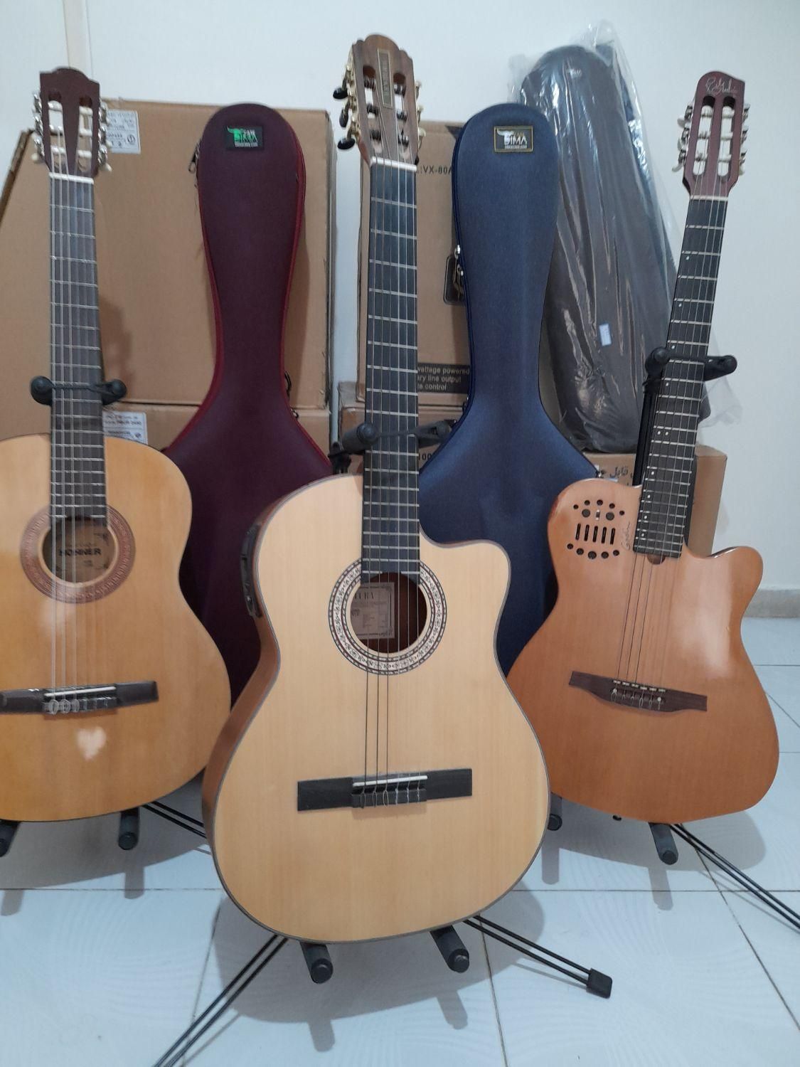 گیتار کلاسیک پیکاپ دار ventura|گیتار، بیس، امپلیفایر|تهران, سازمان برنامه شمالی|دیوار