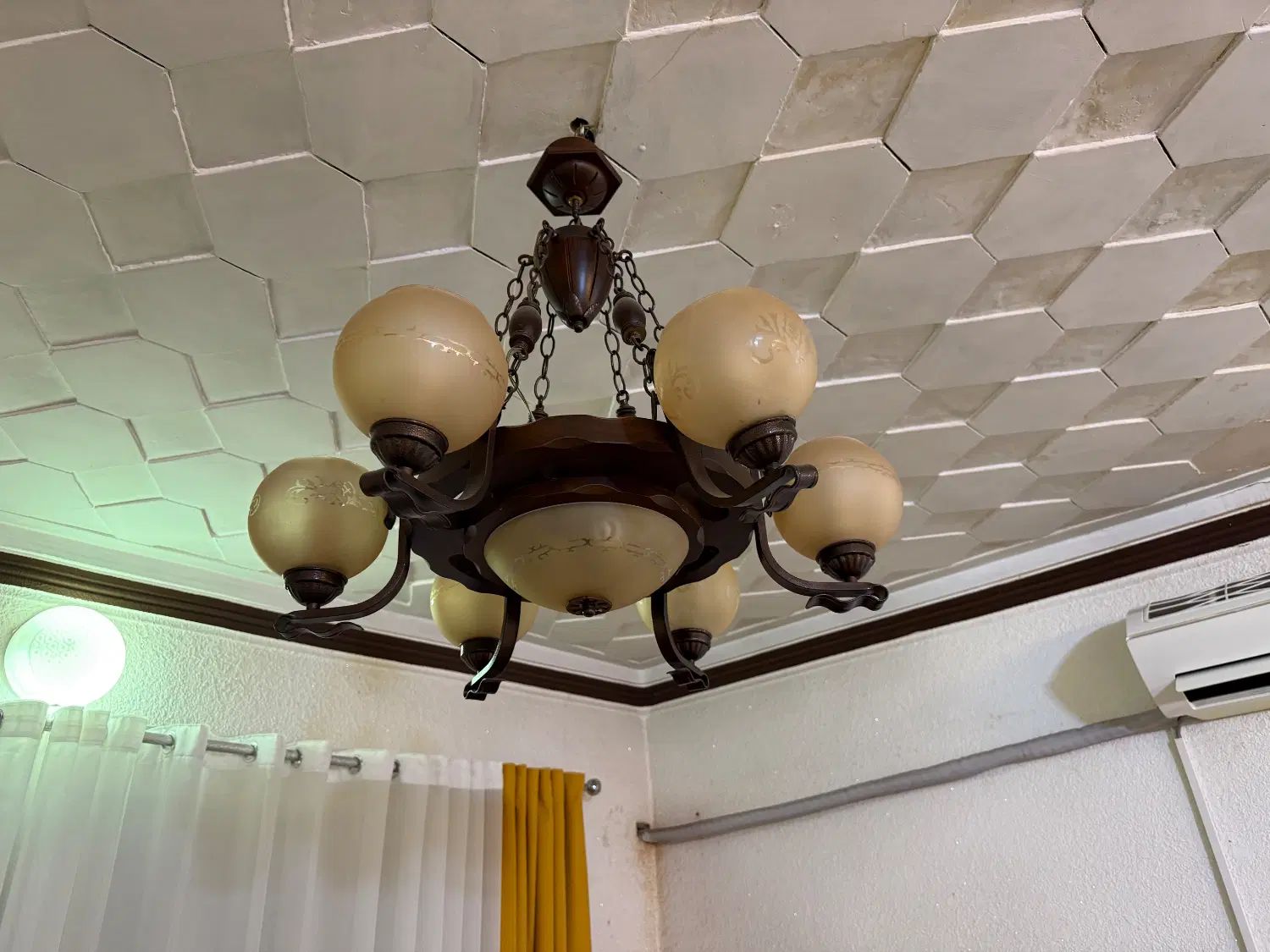 لوستر چوبی|لوستر و چراغ آویز|رشت, استادسرا|دیوار