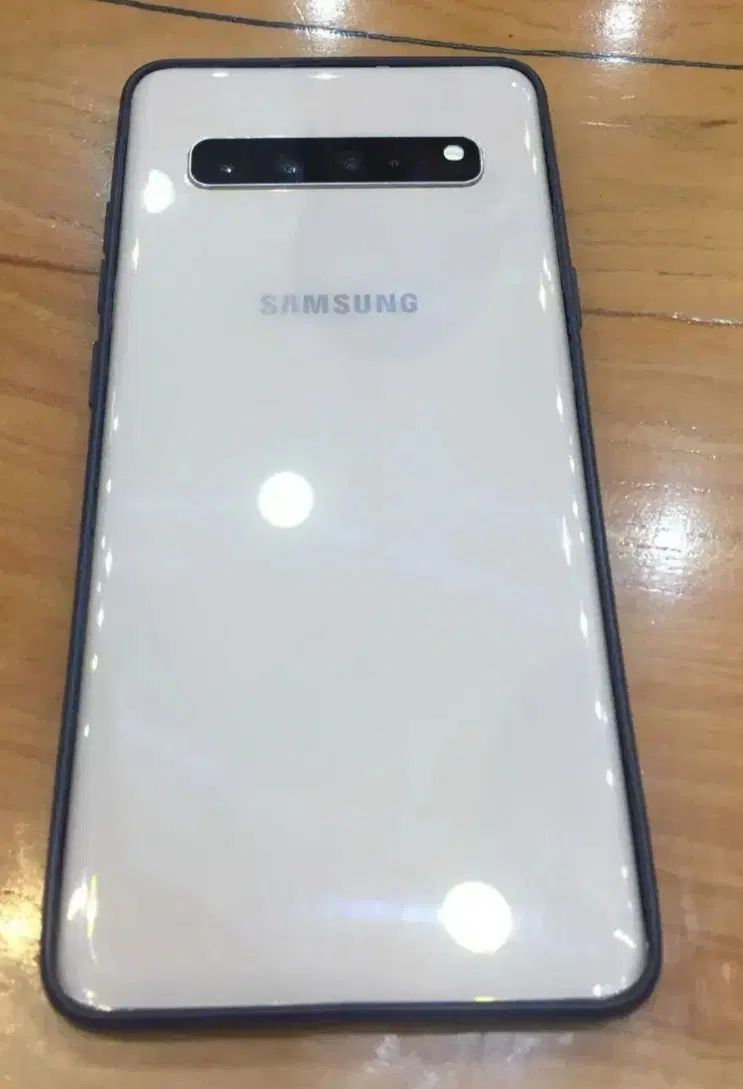 SAMSUNG S10 5G|موبایل|مشهد, سجادیه|دیوار