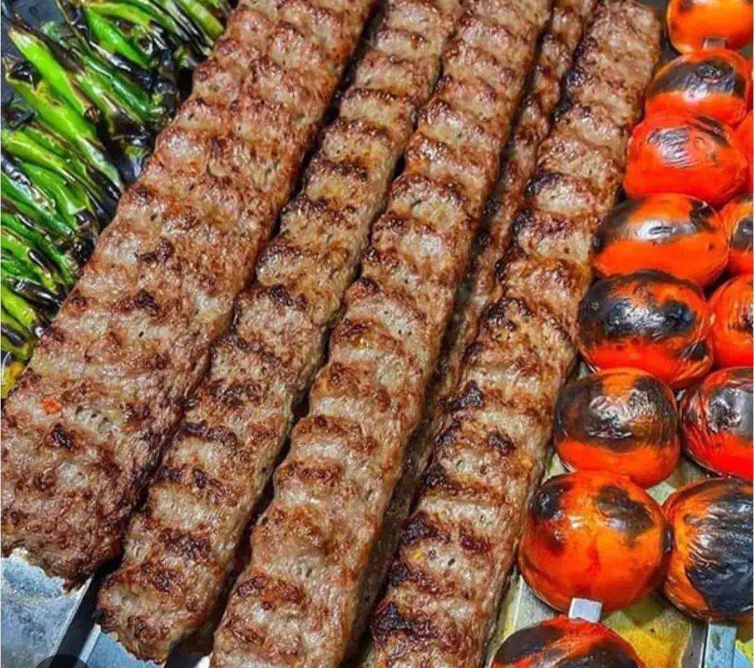 استخدام کباب پز (منقل کار)،تخته کار رستوران|استخدام خدمات فروشگاه و رستوران|تهران, بهاران|دیوار