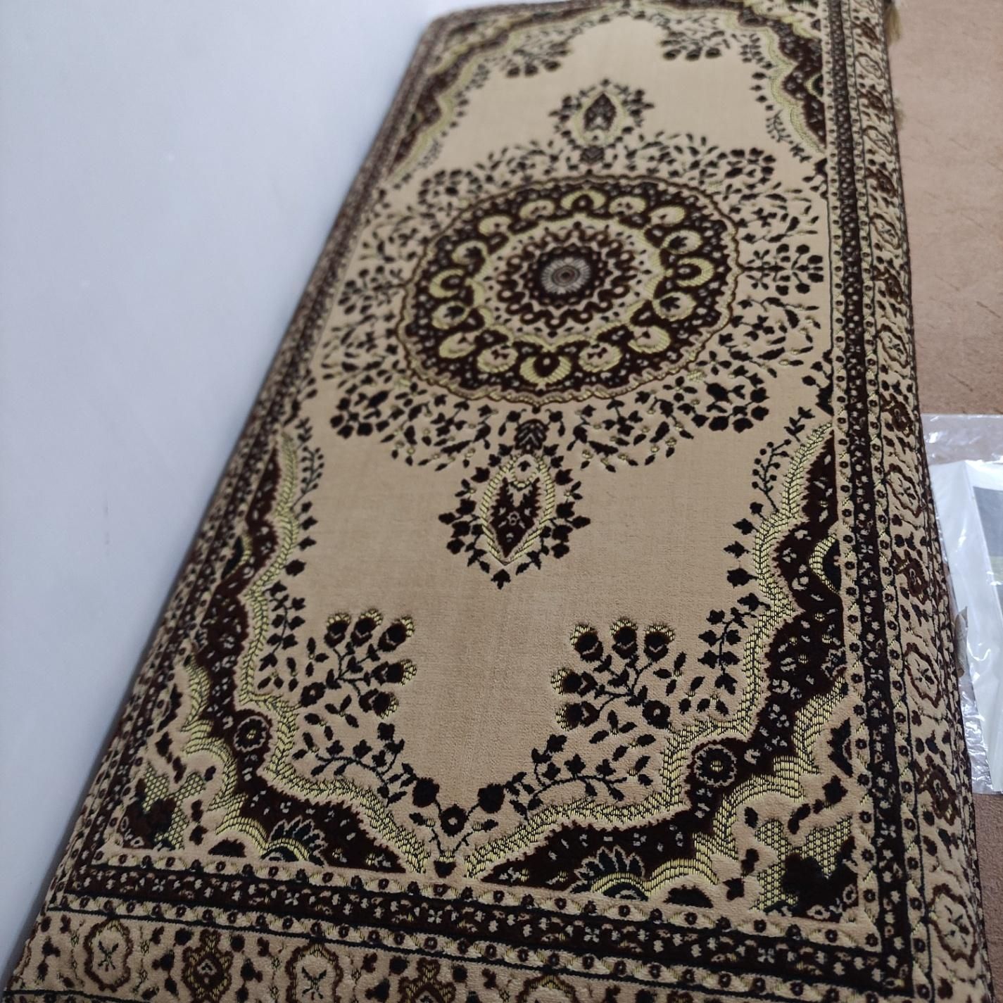 پشتی فرش  و فرش3*4|فرش|مهاباد (آذربایجان غربی), |دیوار